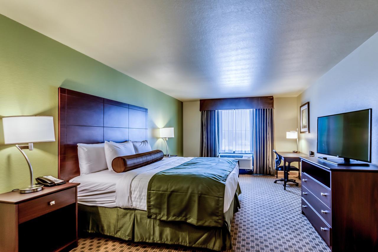 Cobblestone Inn & Suites - Waverly Buitenkant foto
