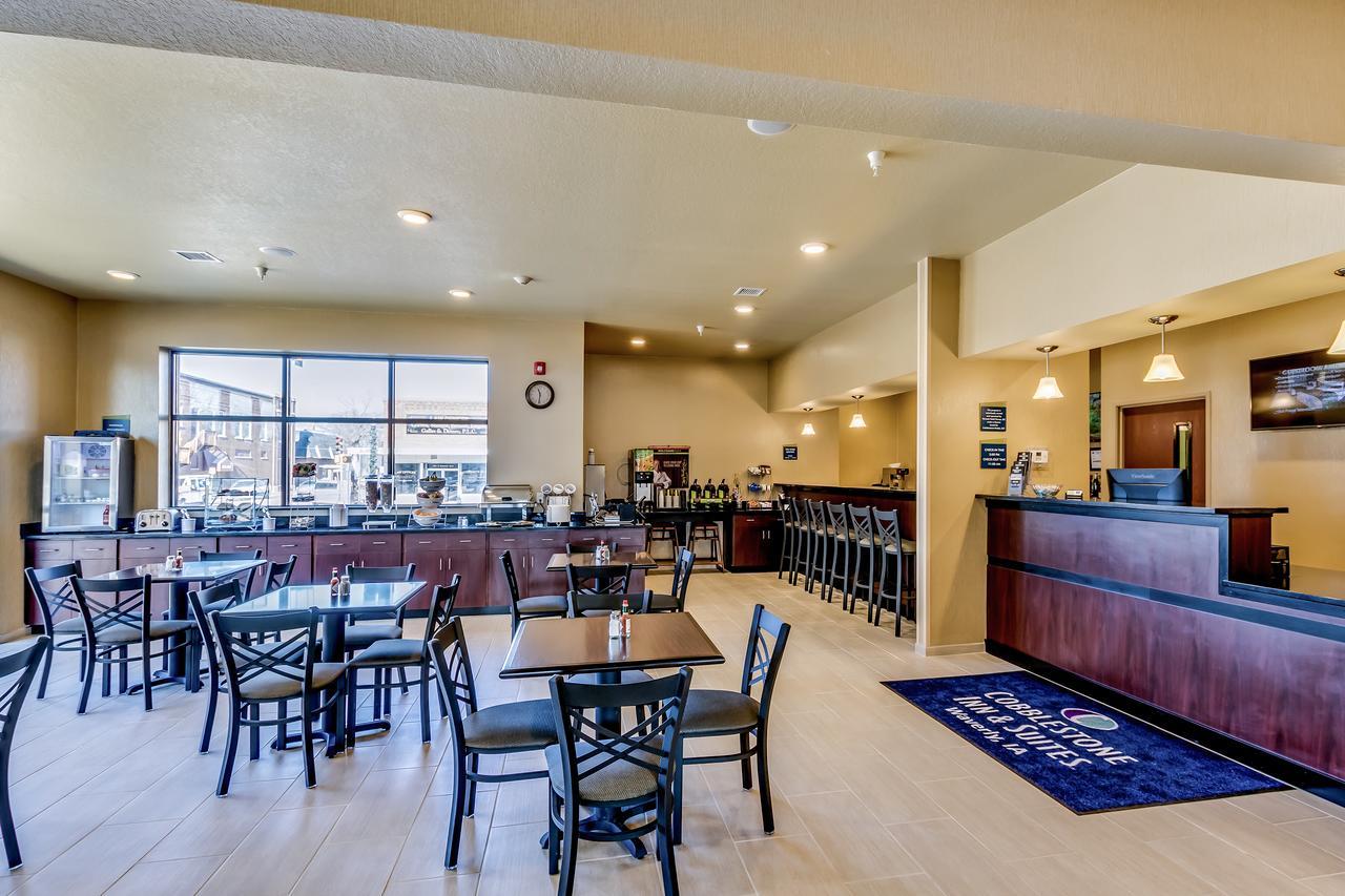 Cobblestone Inn & Suites - Waverly Buitenkant foto